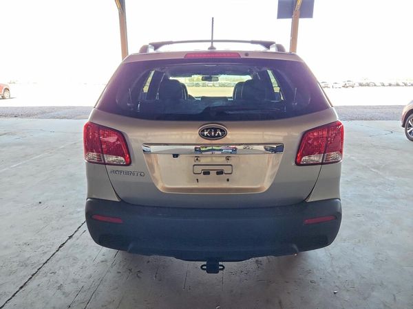 2013 KIA SORENTO Base / LX