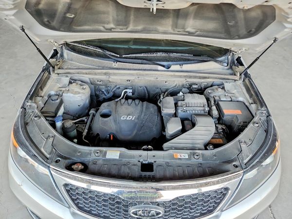 2013 KIA SORENTO Base / LX