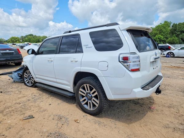 2022 TOYOTA 4RUNNER TRD Sport