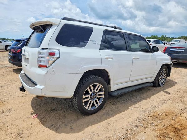 2022 TOYOTA 4RUNNER TRD Sport