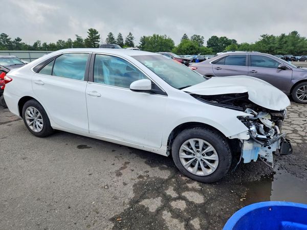 2016 TOYOTA CAMRY