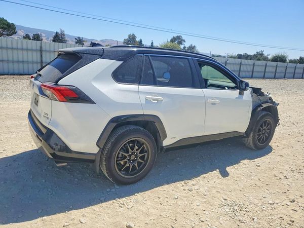 2020 TOYOTA RAV4 XSE HV