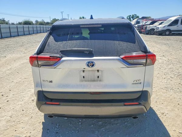 2020 TOYOTA RAV4 XSE HV