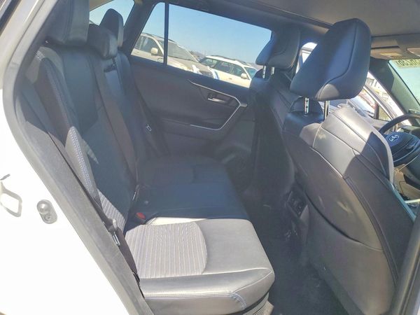 2020 TOYOTA RAV4 XSE HV