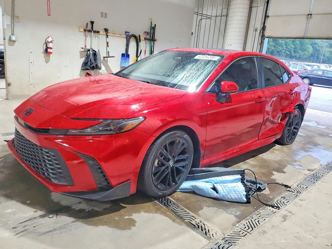 2026 TOYOTA CAMRY — Front 3/4