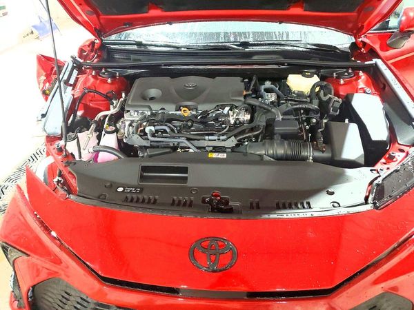 2026 TOYOTA CAMRY — Engine bay