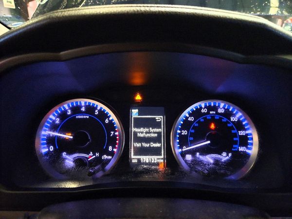2018 TOYOTA HIGHLANDER LE/LE Plus