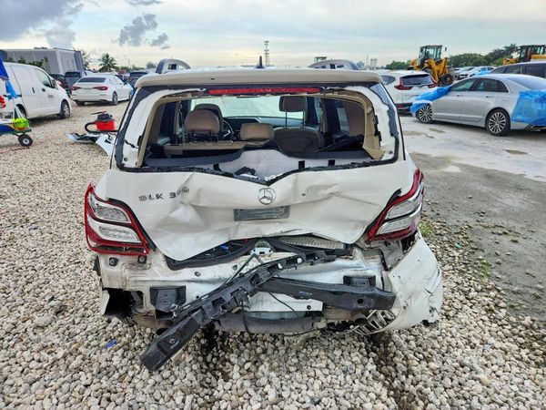 2015 MERCEDES-BENZ GLK GLK350