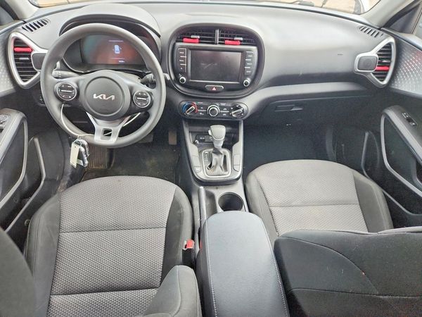 2024 KIA SOUL LX, S