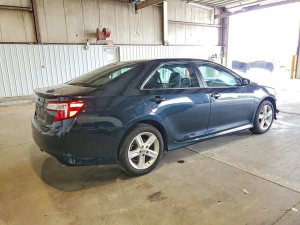 2013 TOYOTA CAMRY