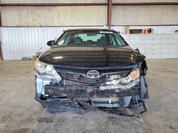 2013 TOYOTA CAMRY