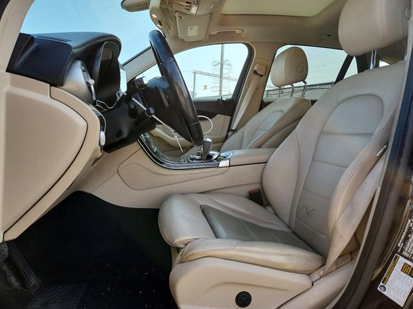 2016 MERCEDES-BENZ GLC GLC300