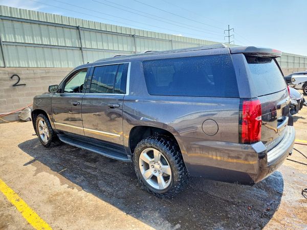 2017 CHEVROLET SUBURBAN LT