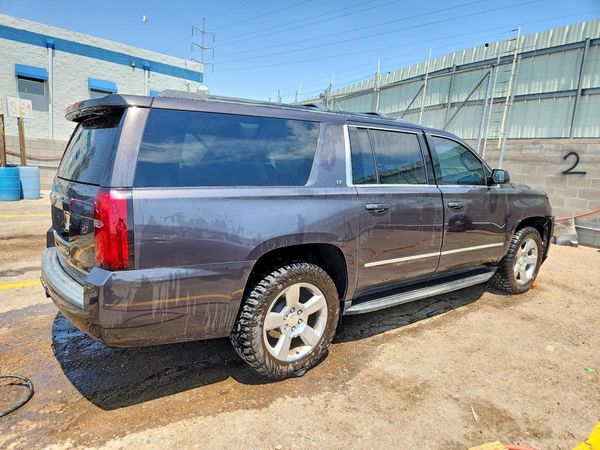 2017 CHEVROLET SUBURBAN LT
