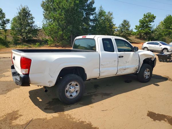 2017 TOYOTA TACOMA SR/SR5