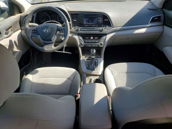 2017 HYUNDAI ELANTRA SE Base