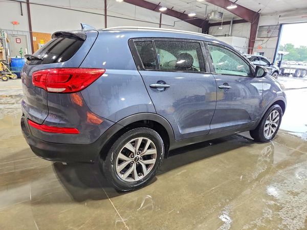 2015 KIA SPORTAGE GL - Middle-low