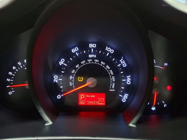 2015 KIA SPORTAGE GL - Middle-low