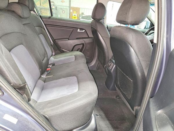 2015 KIA SPORTAGE GL - Middle-low