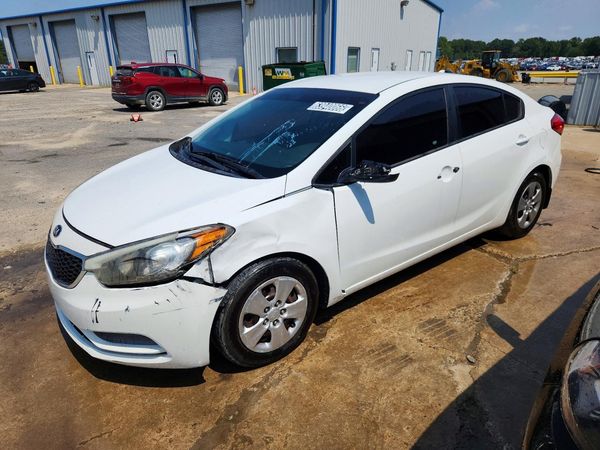2016 KIA FORTE GL (Middle-Low Grade)