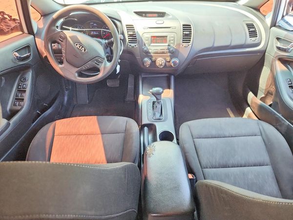 2016 KIA FORTE GL (Middle-Low Grade)