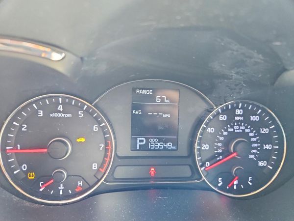 2016 KIA FORTE GL (Middle-Low Grade)