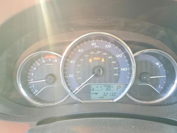 2015 TOYOTA COROLLA