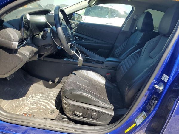 2022 HYUNDAI ELANTRA