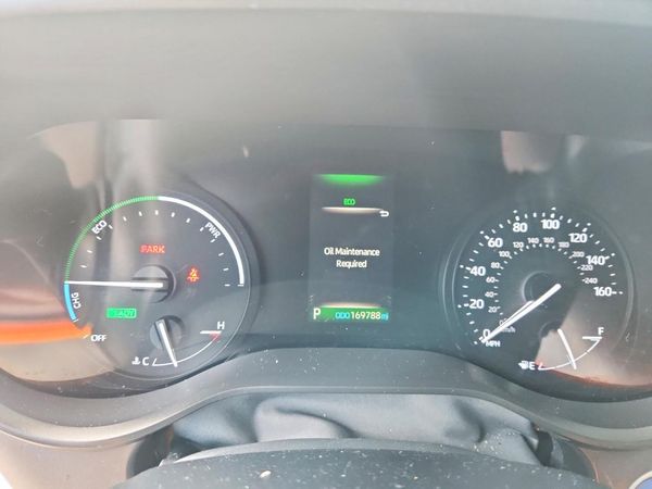 2021 TOYOTA SIENNA LE