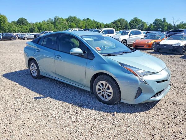 2017 TOYOTA PRIUS