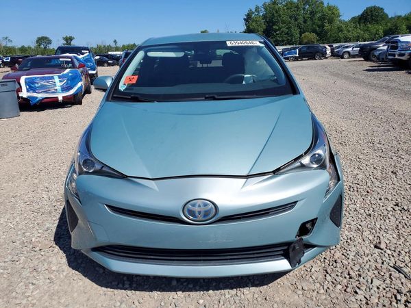 2017 TOYOTA PRIUS