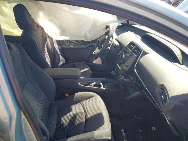 2017 TOYOTA PRIUS