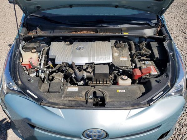2017 TOYOTA PRIUS