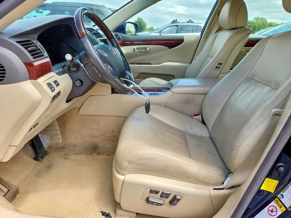 2012 LEXUS LS 460