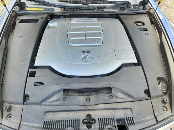 2012 LEXUS LS 460