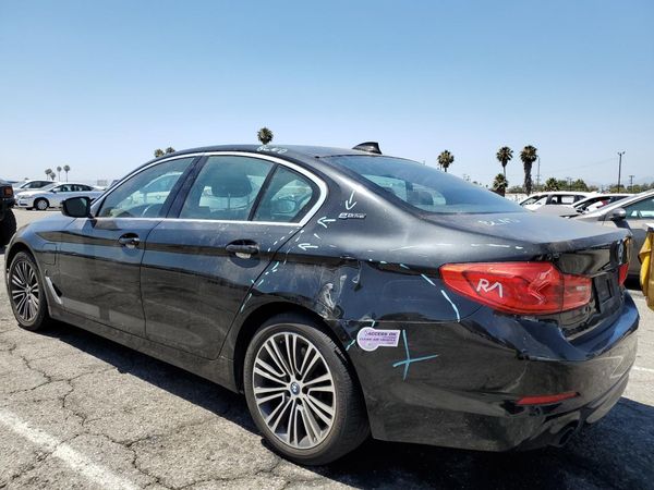 2019 BMW 530E