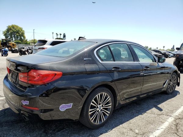 2019 BMW 530E