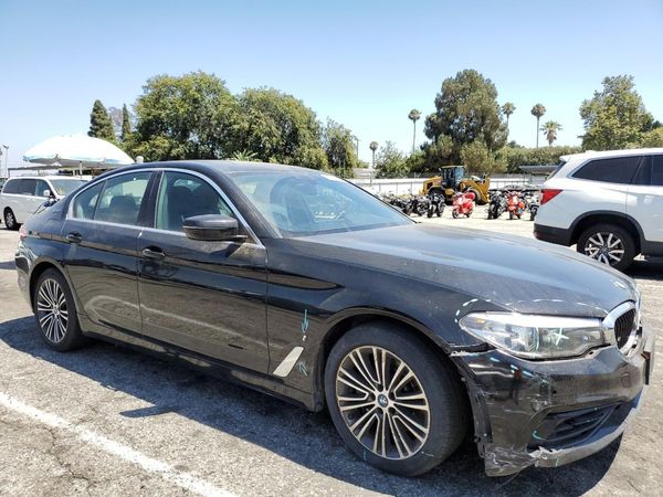 2019 BMW 530E