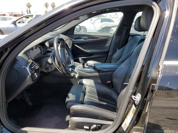 2019 BMW 530E