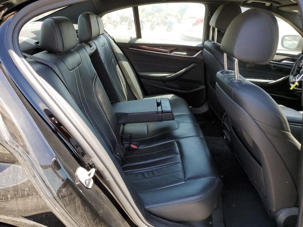 2019 BMW 530E