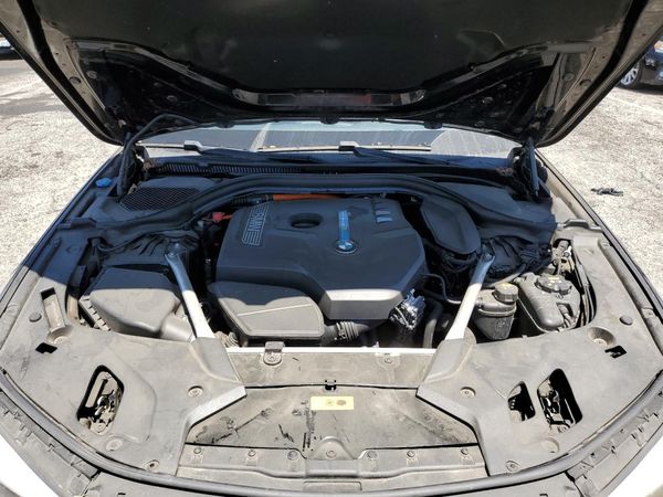 2019 BMW 530E