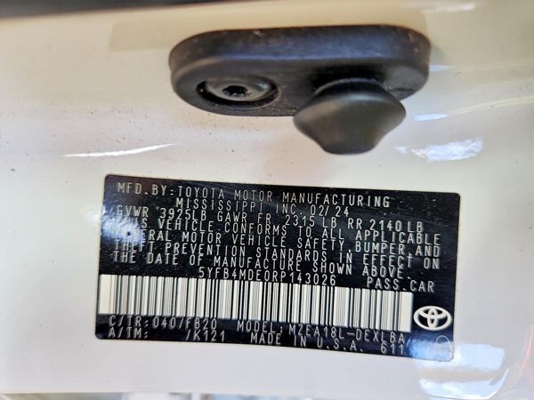 2024 TOYOTA COROLLA