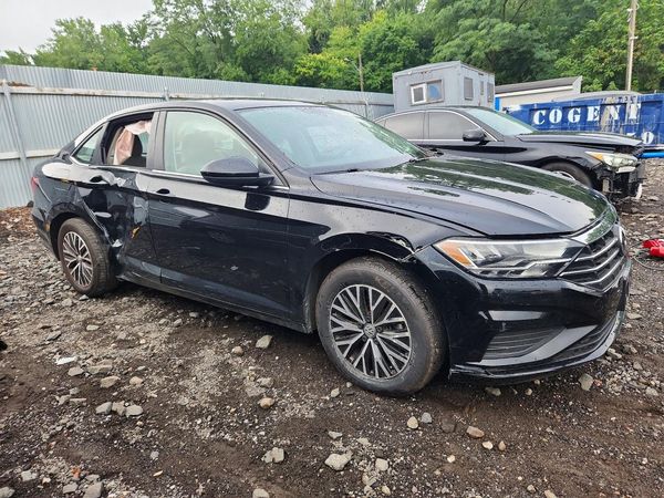 2021 VOLKSWAGEN JETTA S / SE / R-Line