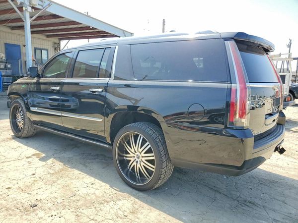2016 CADILLAC ESCALADE ESV Platinum