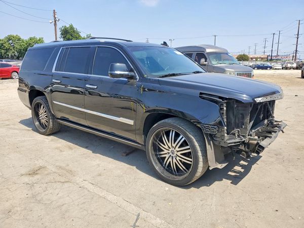 2016 CADILLAC ESCALADE ESV Platinum