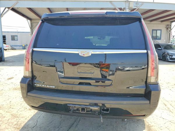 2016 CADILLAC ESCALADE ESV Platinum