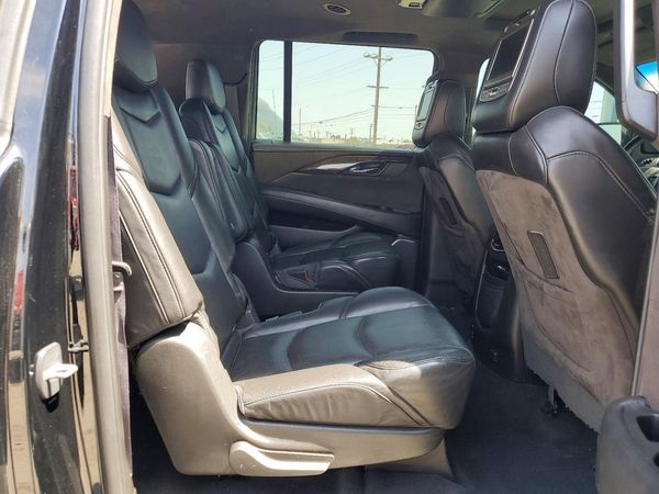 2016 CADILLAC ESCALADE ESV Platinum