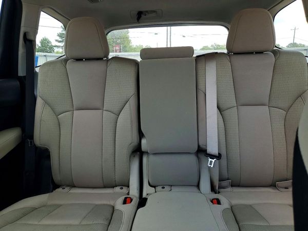 2019 SUBARU ASCENT Premium 8+ES