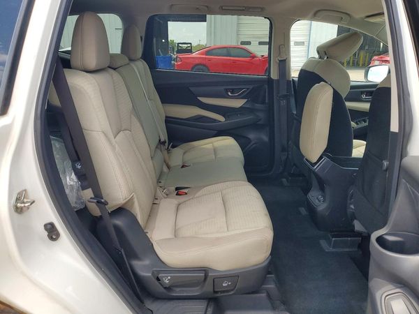 2019 SUBARU ASCENT Premium 8+ES