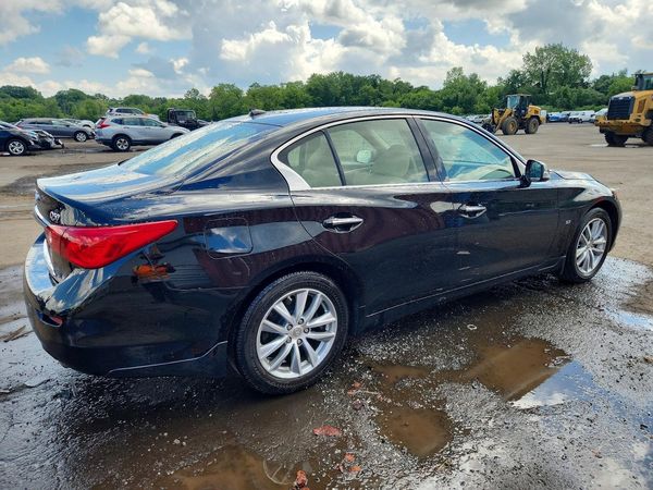 2015 INFINITI Q50